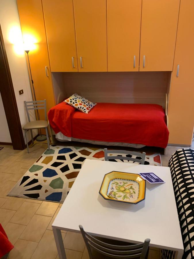 Appartamento Affitti Brevi Verona Colors/G.B. Rossi Friendly Exterior photo
